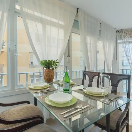 Disfruta Vacaciones Familiares Piso Frente Al Mar Apartamento Cádiz